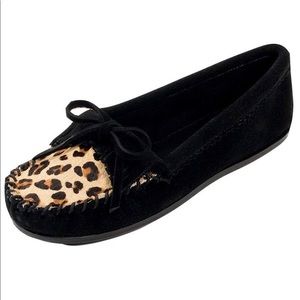 Women’s Minnetonka Moccasins